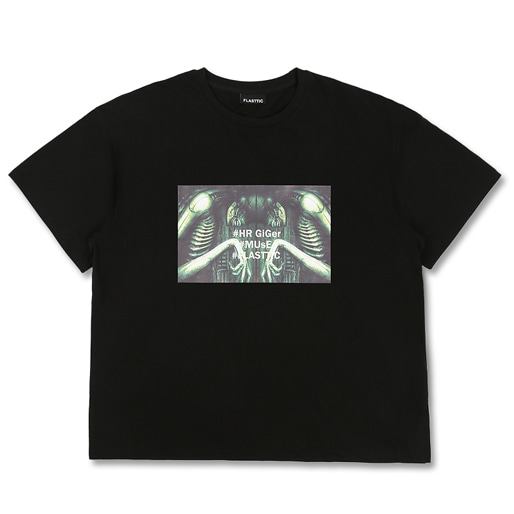 over fit box t-shirt / black artwork